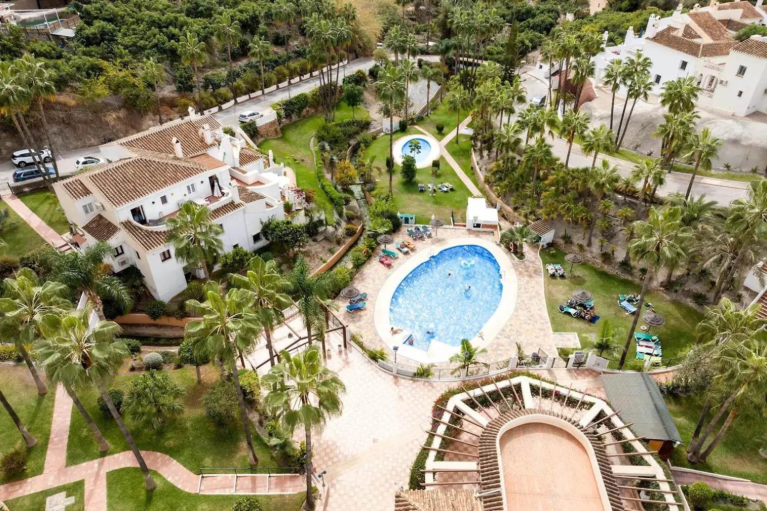 Casablanca 50 Oasis Properties Nerja