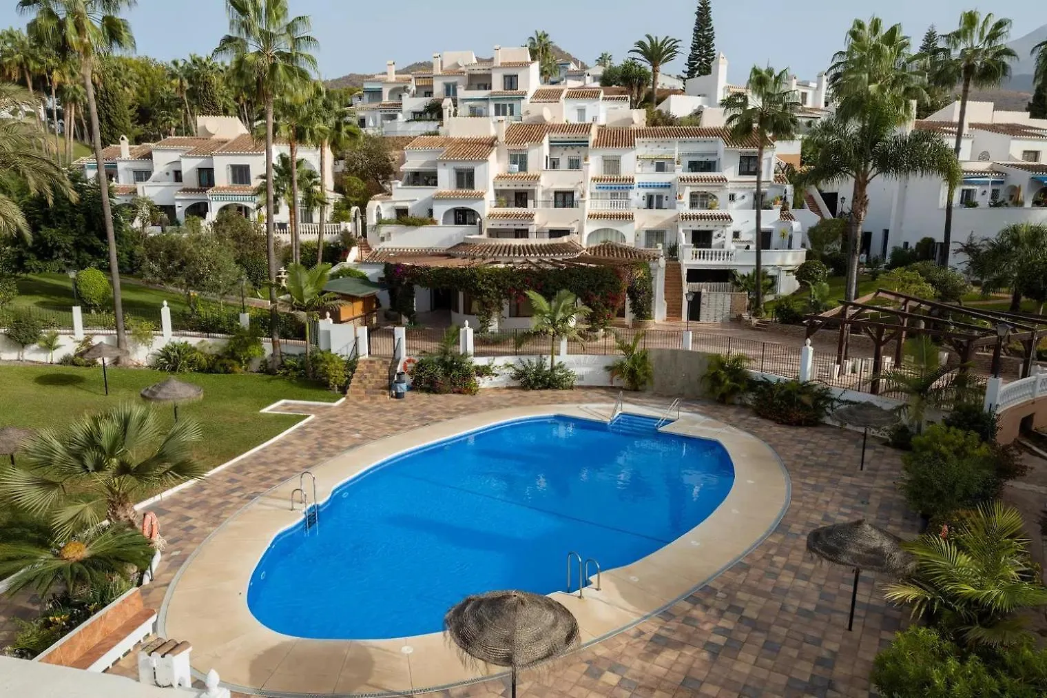 Casablanca 50 Oasis Properties Nerja